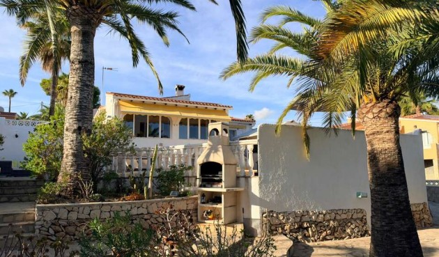 Återförsäljning - Villa -
Moraira - Costa Blanca