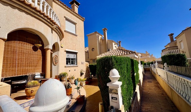 Brukt - Town House -
Orihuela Costa - Costa Blanca