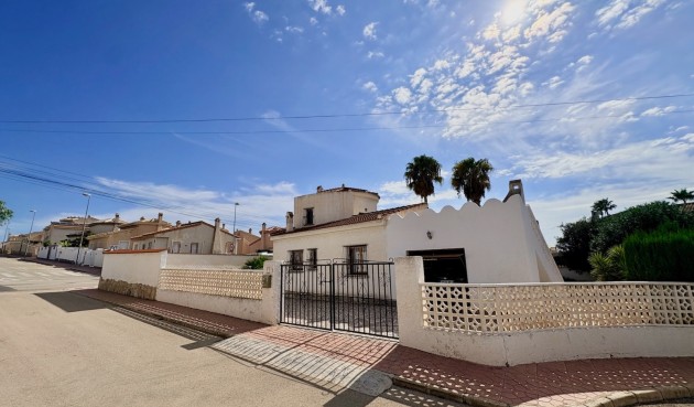 Brukt - Villa -
Rojales - Inland
