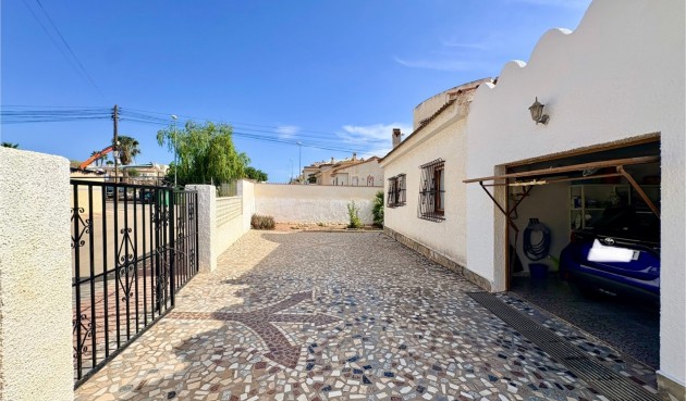 Brukt - Villa -
Rojales - Inland