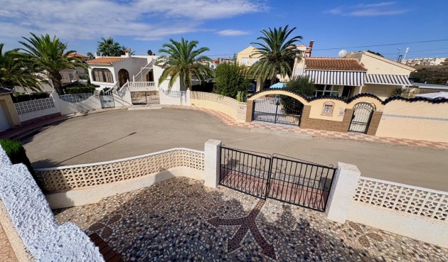 Brukt - Villa -
Rojales - Inland