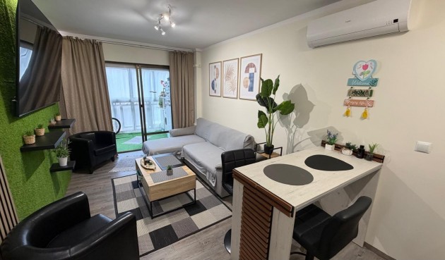 Brukt - Apartment -
Torrevieja - La Siesta - El Salado - Torreta