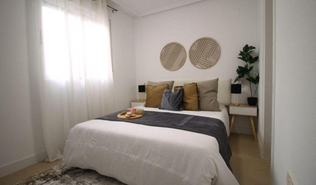 Brukt - Apartment -
Torrevieja - Centro