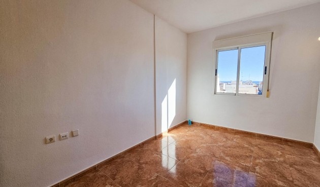 Brukt - Apartment -
Torrevieja - Centro