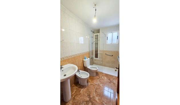 Brukt - Apartment -
Torrevieja - Centro