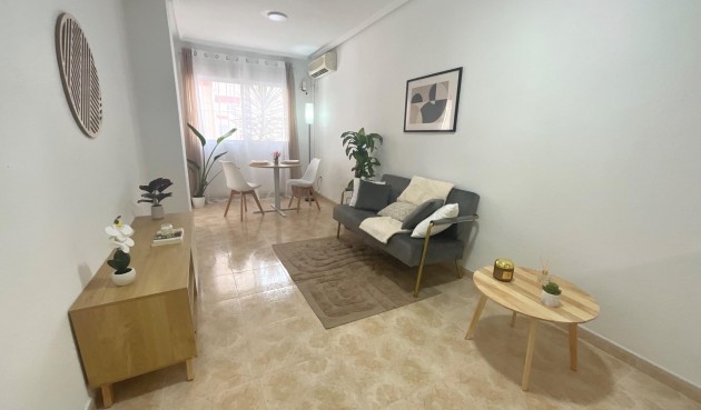 Brukt - Apartment -
Torrevieja - PARQUE DE LAS NACIONES