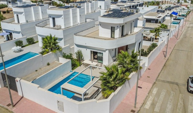 Brukt - Villa -
Rojales - Inland