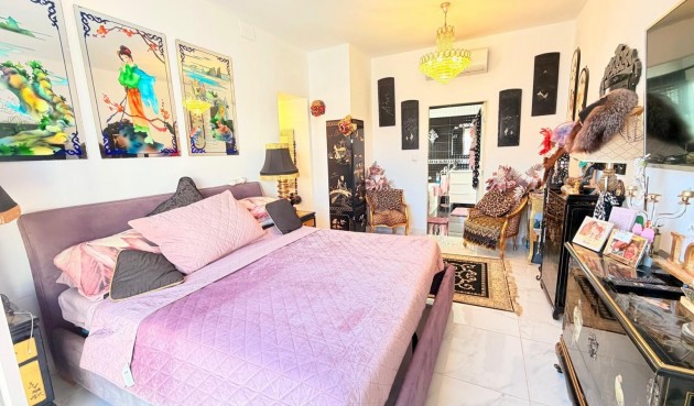 Brukt - Tosidig -
Torrevieja - La Siesta - El Salado - Torreta