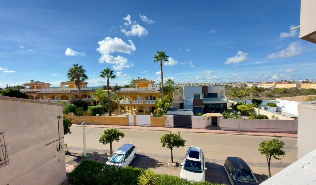 Brukt - Apartment -
Orihuela Costa - La Regia
