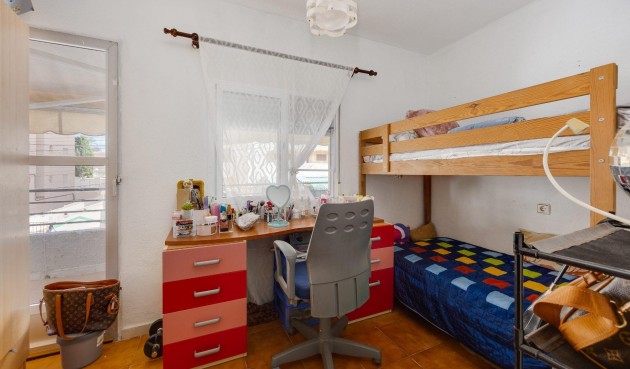 Brukt - Town House -
Torrevieja - Nueva Torrevieja