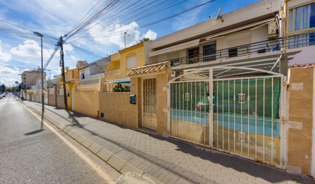 Brukt - Town House -
Torrevieja - Nueva Torrevieja