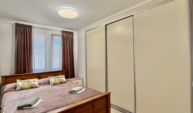 Resale - Villa -
Orihuela Costa - Costa Blanca