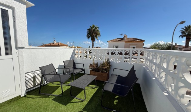 Resale - Villa -
Orihuela Costa - Costa Blanca