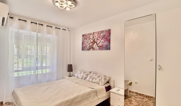 Reventa - Apartment -
Torrevieja - Costa Blanca