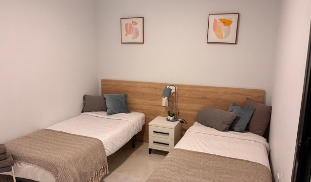 Återförsäljning - Apartment -
Los Altos - Costa Blanca