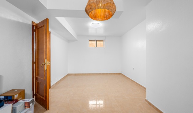 Reventa - Town House -
San Miguel de Salinas - Costa Blanca