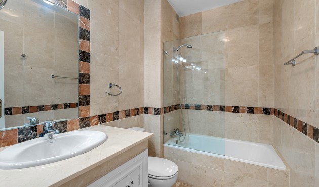 Återförsäljning - Duplex Penthouse -
Dehesa de Campoamor - Costa Blanca