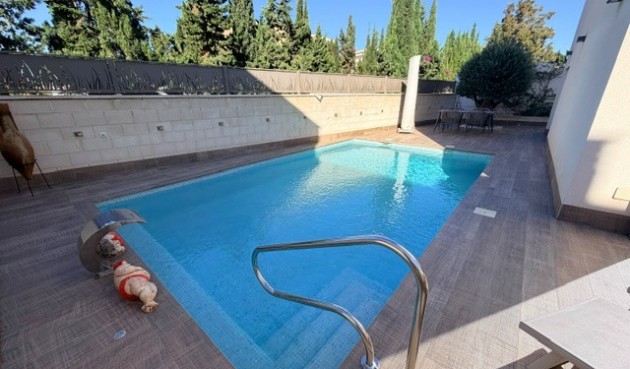 Återförsäljning - Villa -
Ciudad Quesada - Costa Blanca