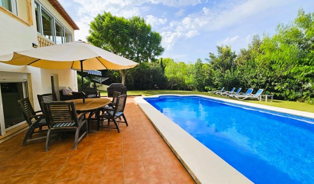 Återförsäljning - Villa -
Jávea - Costa Blanca
