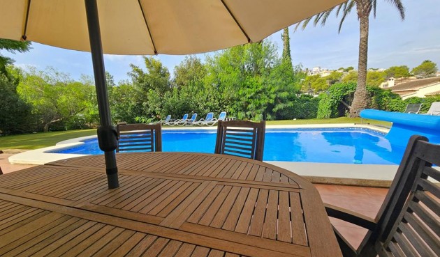 Återförsäljning - Villa -
Jávea - Costa Blanca