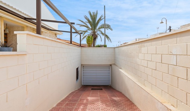 Resale - Villa -
Guardamar del Segura - Costa Blanca