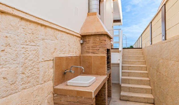 Resale - Villa -
Guardamar del Segura - Costa Blanca