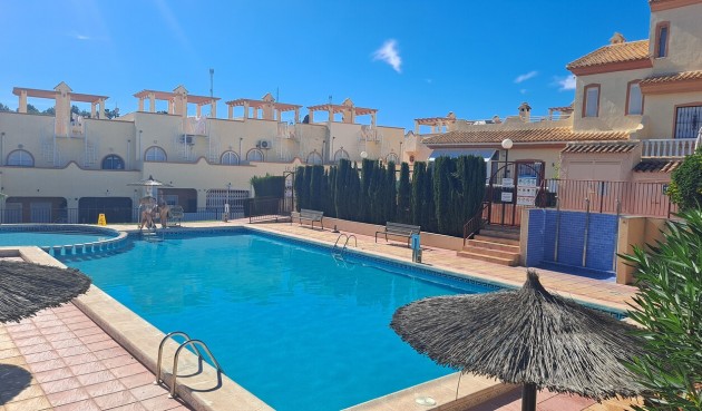 Brukt - Town House -
Villamartin - Costa Blanca