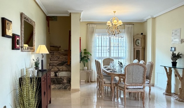 Reventa - Villa -
Orihuela Costa - Costa Blanca