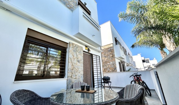 Reventa - Town House -
Torre de la Horadada - Costa Blanca