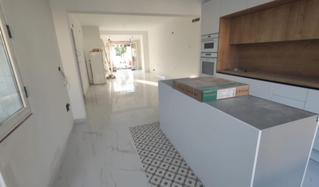 Brukt - Town House -
San Miguel de Salinas - Blue Lagoon - Galán