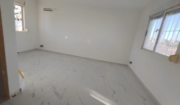 Brukt - Town House -
San Miguel de Salinas - Blue Lagoon - Galán